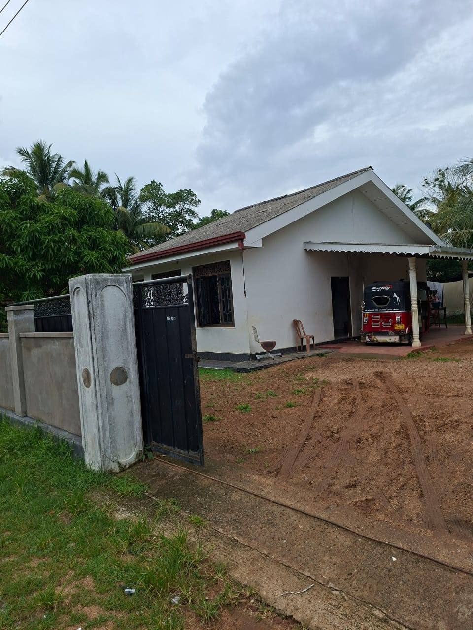 20-PERCH LAND WITH HOUSE FOR SALE IN KULIYAPITIYA