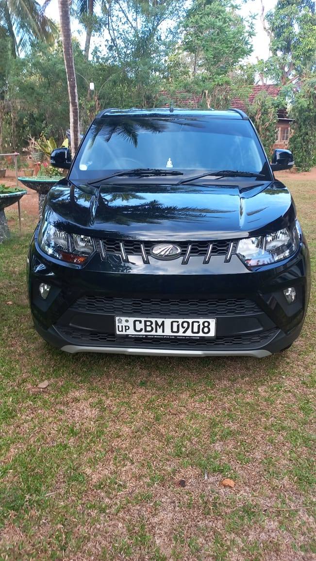MAHINDRA KUV100 2022