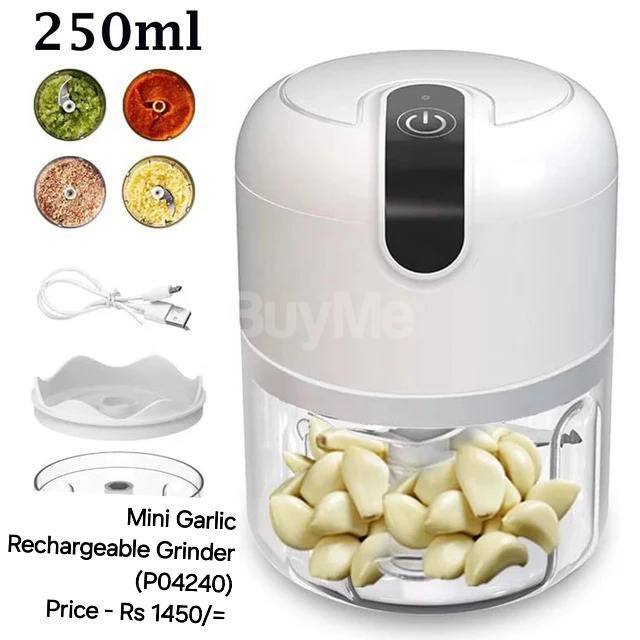 MINI GARLIC GRINDER