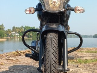 BAJAJ V12 2018