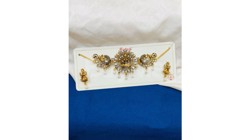 elegant-jewellery-set-big-3