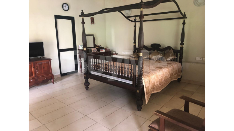 small-house-on-133-perches-for-sale-in-malabe-big-3
