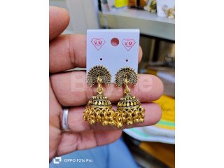 HIGH QUALITY DAZZLING EARRINGS