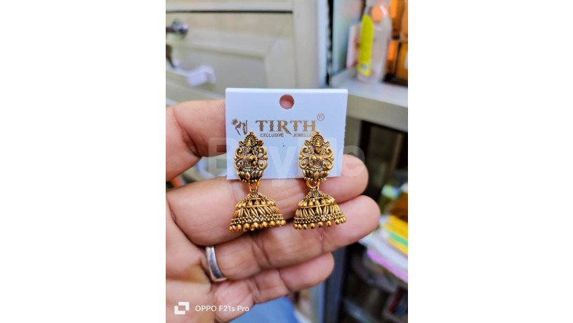 high-quality-stunning-earrings-big-0