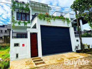 ARCHITECT DESIGN 3 STORIES BOX TYPE BRAND NEW HOUSE FOR SALE IN MALABE, ATHURUGIRIYA