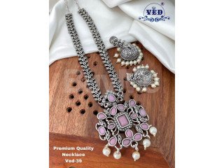 STUNNING NECKLACE - PINK STONES