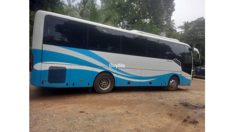bus-for-hire-37-seats-luxury-coach-big-1