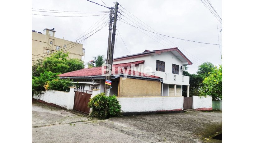 decent-house-with-valuable-land-for-sale-in-thalawathugoda-big-0