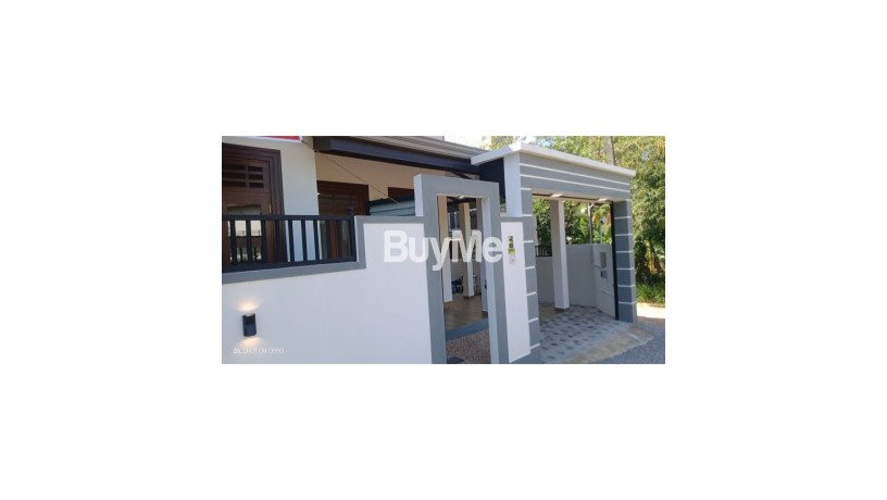 brand-new-modern-luxury-house-for-sale-in-athurugirya-road-malabe-big-0