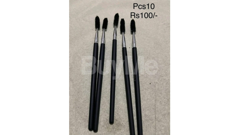 makeup-brushes-for-eyelashes-and-eyebrows-big-0