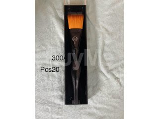 POWDER MAKEUP BRUSH