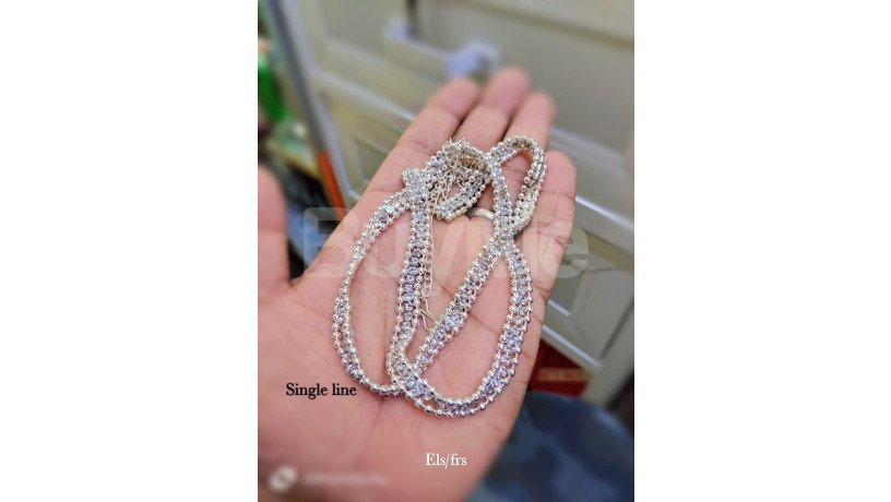 hip-chain-single-line-big-2