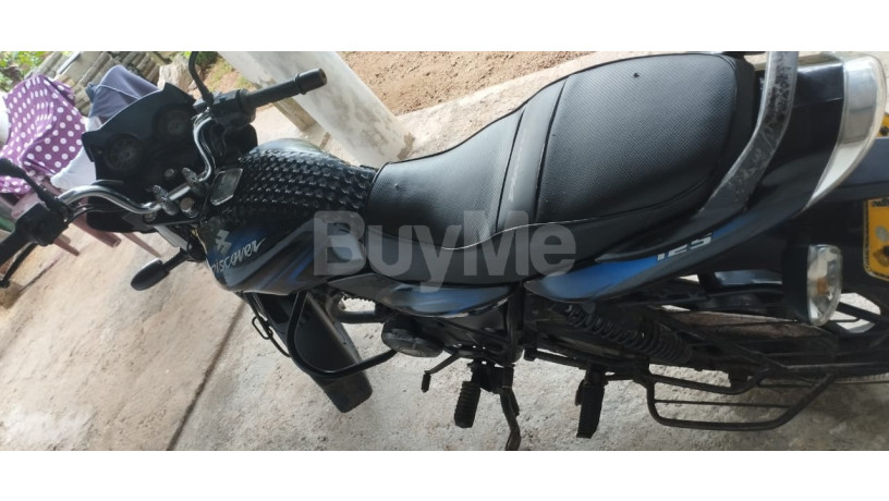 bajaj-discover-125-2012-big-1