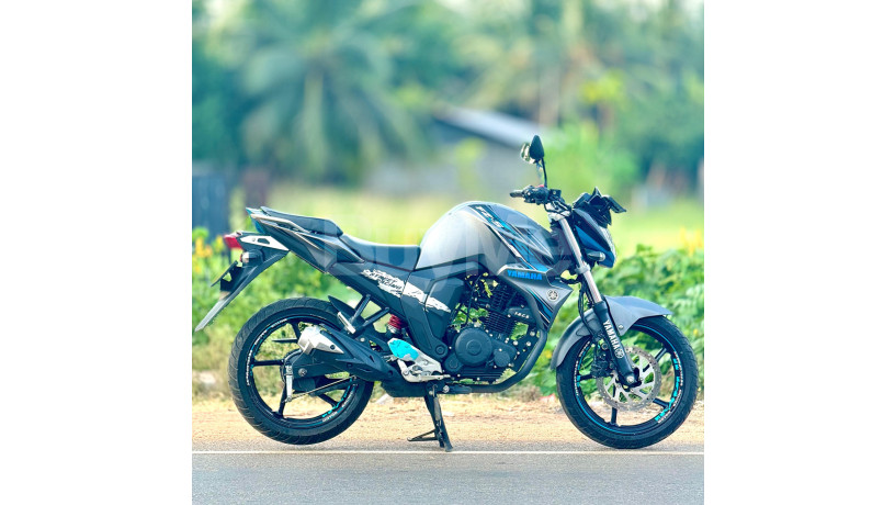 yamaha-fz-s-2018-big-0