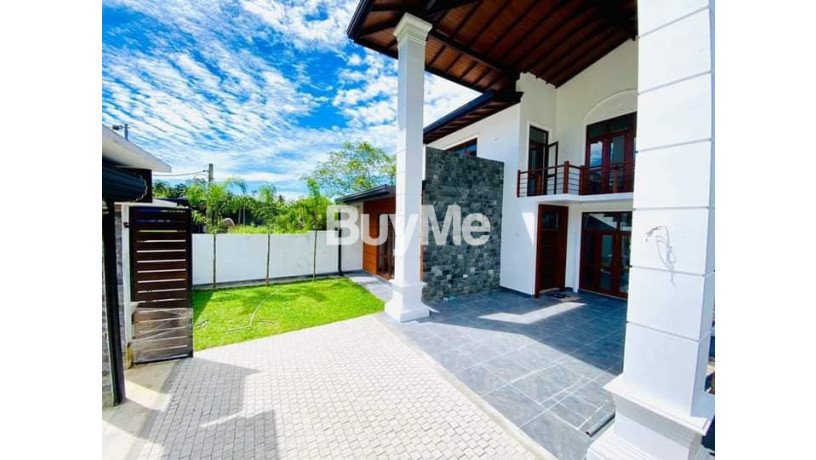 3-story-house-for-sale-in-malabe-big-2
