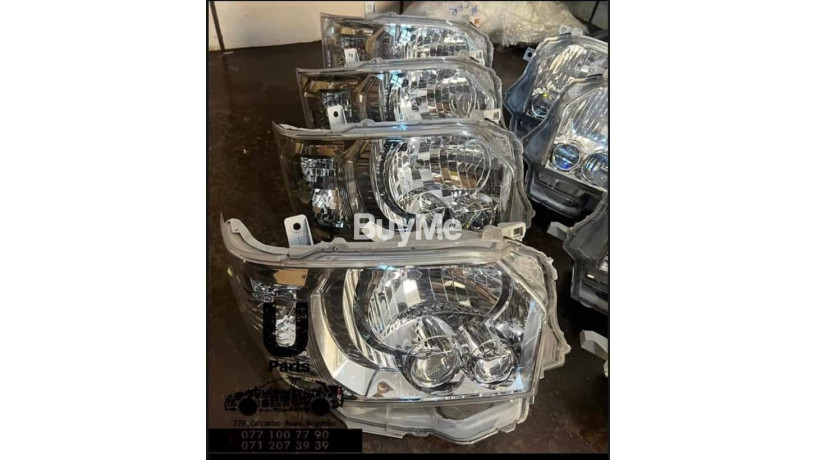 scoop-headlight-toyota-kdh-big-2