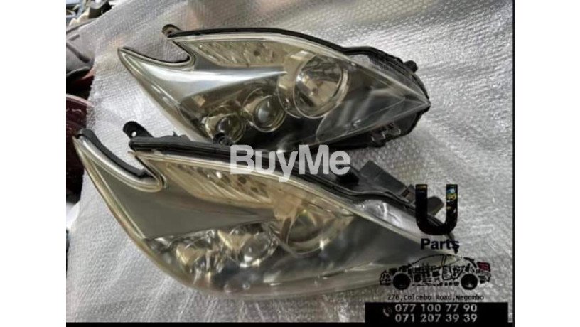 headlight-toyota-prius-w30-big-1