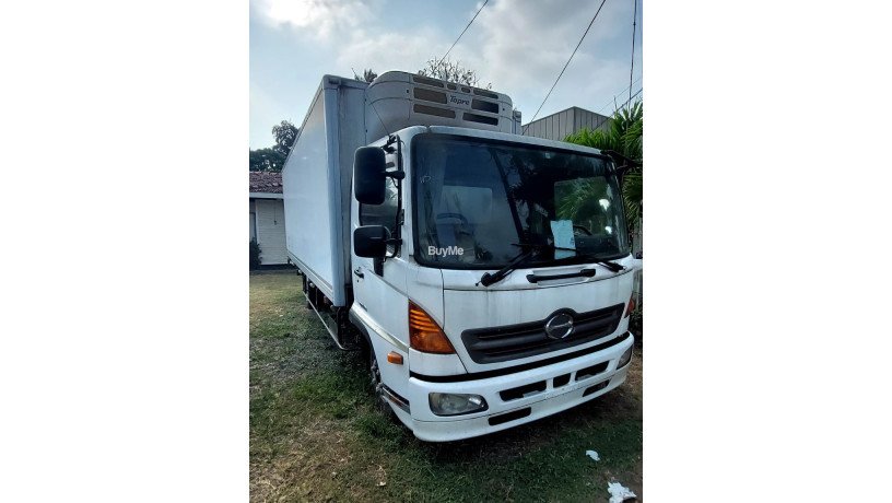 hino-ranger-freezer-truck-2011-big-0