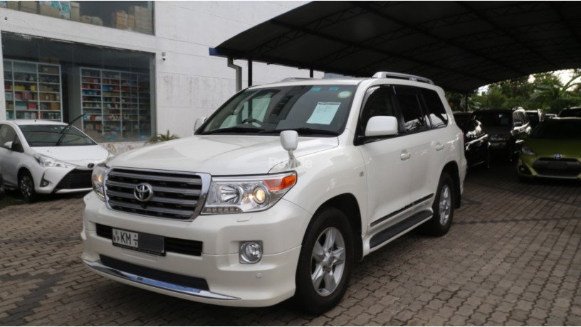 toyota-land-cruiser-sahara-zx-2008-big-1