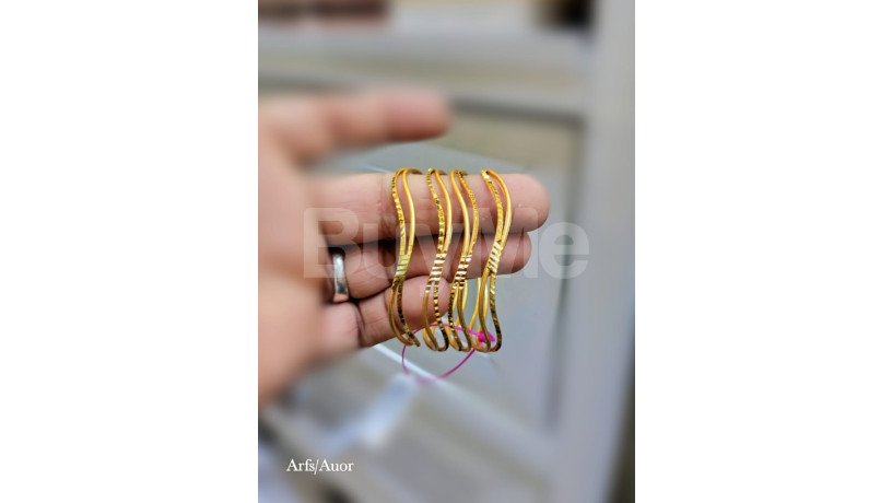 designed-bangle-gold-plated-big-0