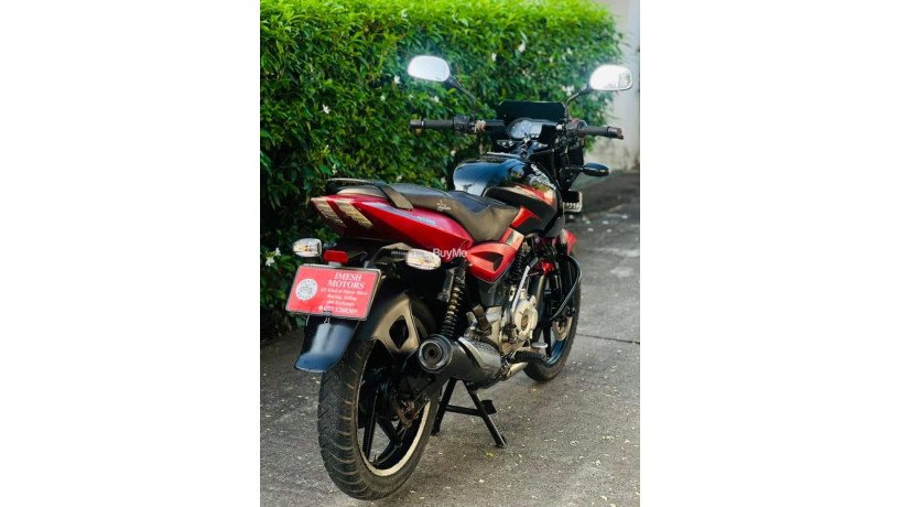 bajaj-pulser-150cc-2015-big-2