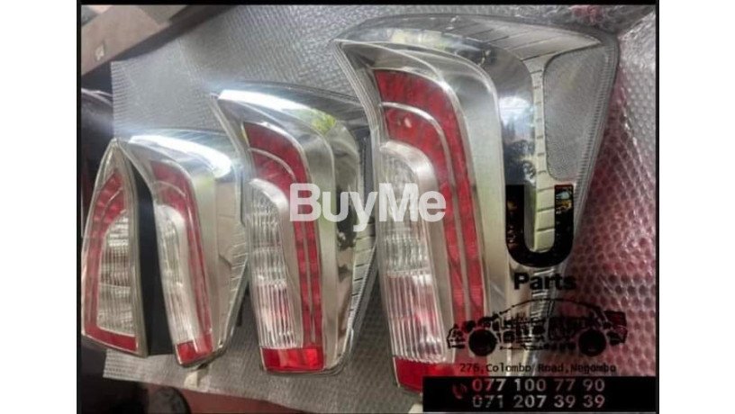 toyota-prius-w30-tail-lights-big-2