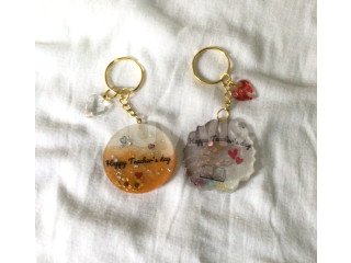 CIRCLE SHAPED RESIN KEY TAG