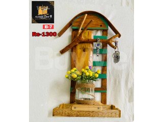 WOODEN WALL DECOR AND KEY HANGER