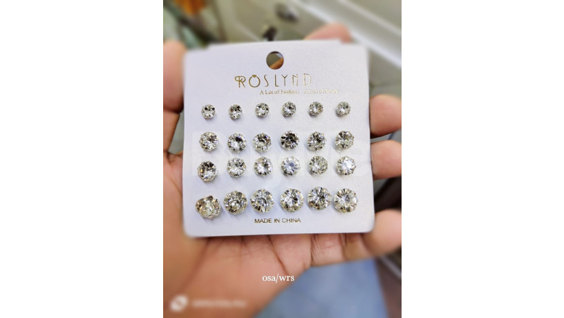 button-earrings-with-white-stones-big-1