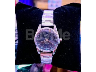 LADIES WATCH SILVER AND BLACK COLOUR