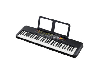 YAMAHA KEYBOARD WITH POWER ADAPTER