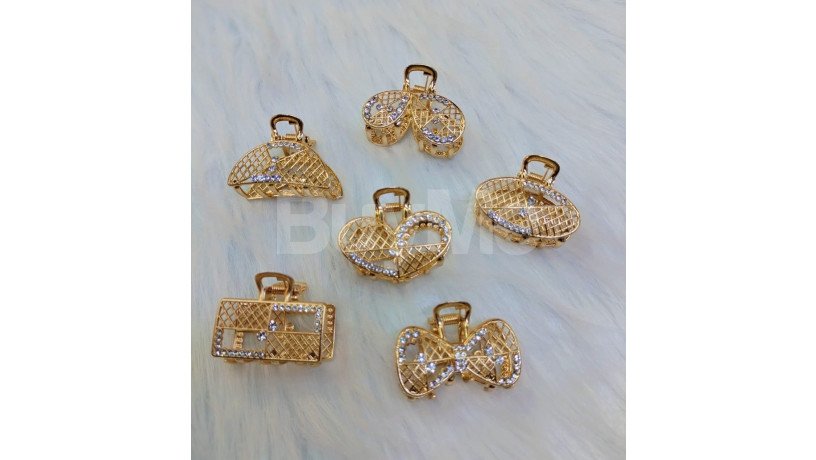 stone-embedded-golden-hair-clips-big-1