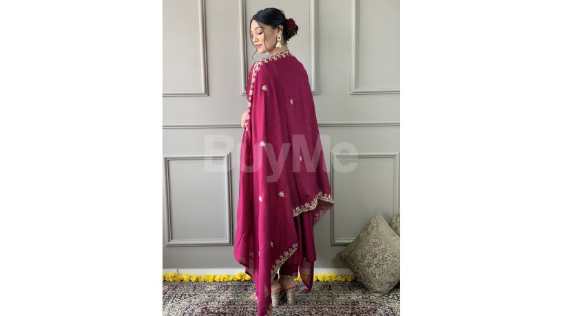 women-salwar-kurta-full-kit-big-2