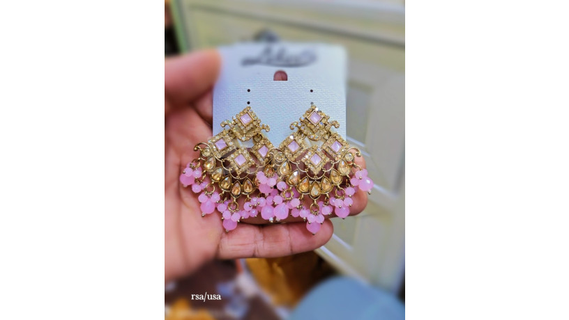 dazzling-jumki-type-earrings-pink-big-0