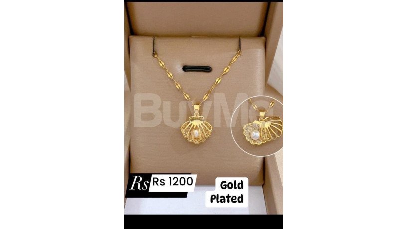 chain-with-gold-plated-pendent-big-0