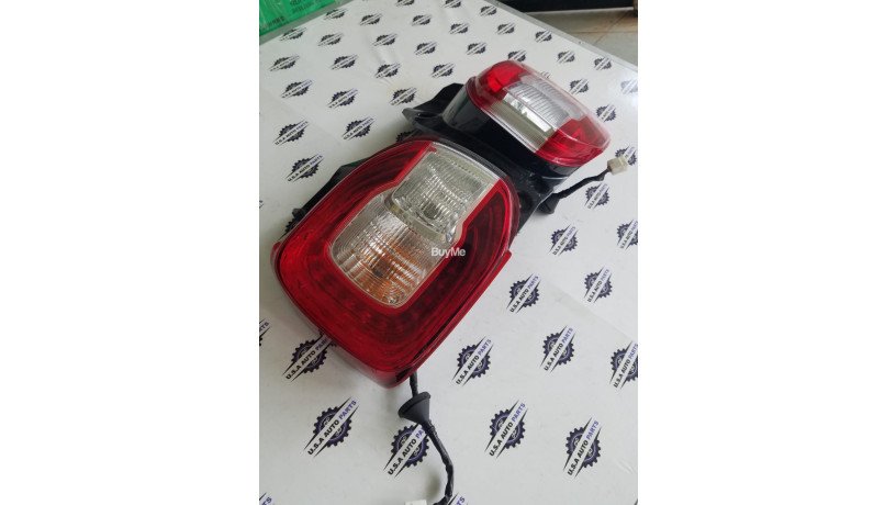 tail-lights-toyota-passo-m700-big-2