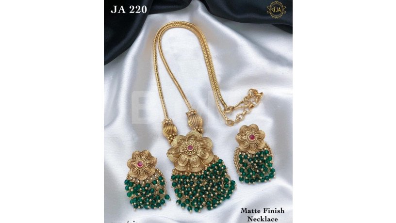 necklace-with-green-beads-ja-jewellery-big-0