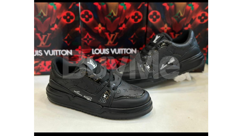 louise-vuitton-shoe-70b-black-big-0
