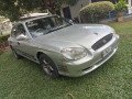 nissan-hyundai-2002-small-0