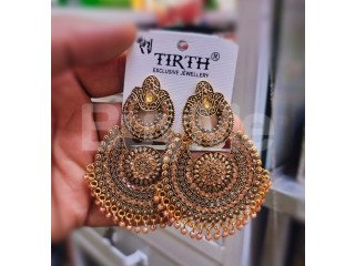 TIRTH LARGE EARRINGS - GOLD