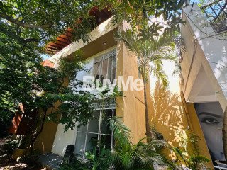 LUXURY 3 STOREY HOUSE FOR SALE IN KOTTE ANGAMPITIYA ROAD - (S219)