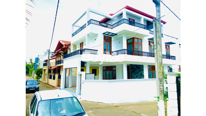 4-storey-house-for-sale-in-piliyandala-big-0