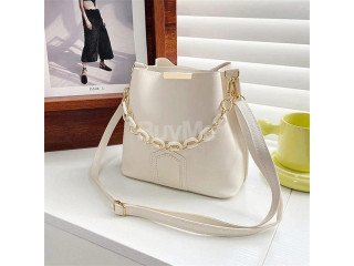 LADIES WHITE HANDBAG DESIGN