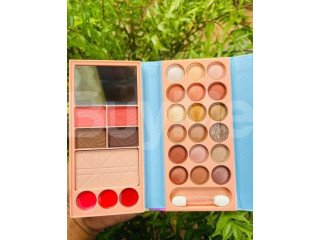 MAKE UP SET - EYESHADOW PALETTE