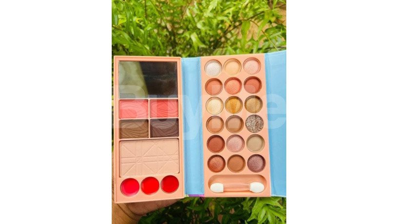 make-up-set-eyeshadow-palette-big-0