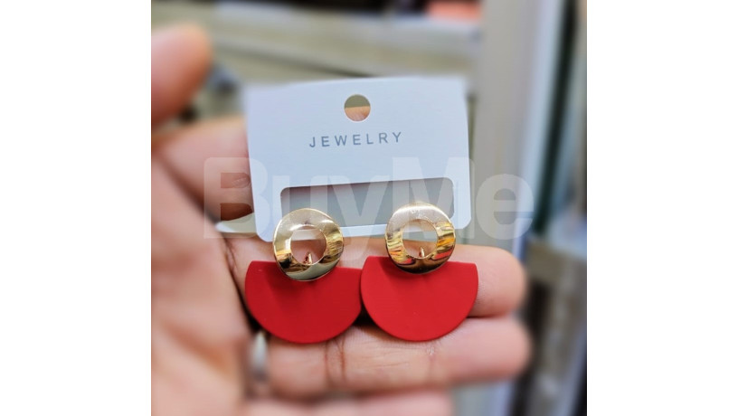 half-moon-shaped-earring-red-big-0