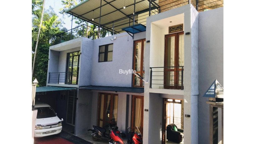 luxury-house-available-for-sale-in-kandy-haloluwa-big-0