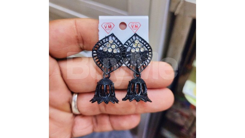 stunning-jumki-type-earrings-black-big-2