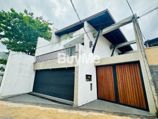 SUPER LUXURY 3 STOREY HOUSE SALE IN THALAWATHUGODA-HOKANDARA RD - (S195)