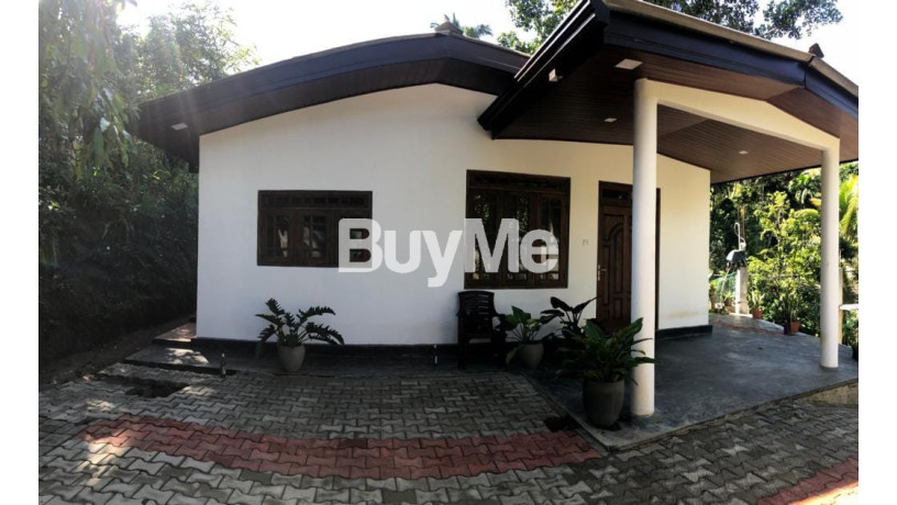 house-available-for-sale-in-kandy-polgolla-big-0